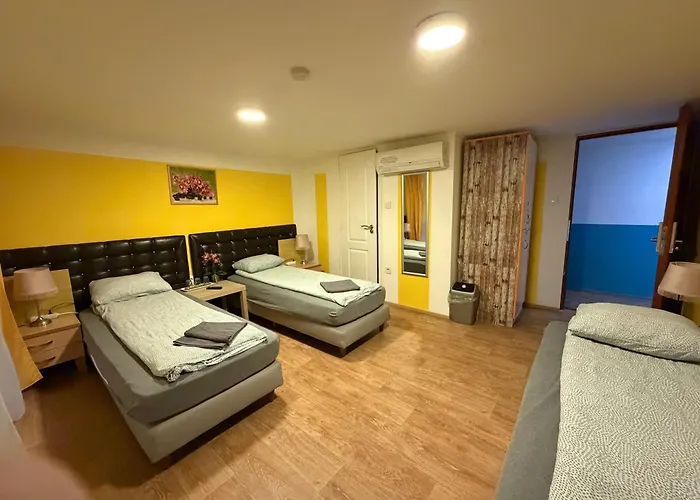 Deniz Гостевой дом 3*