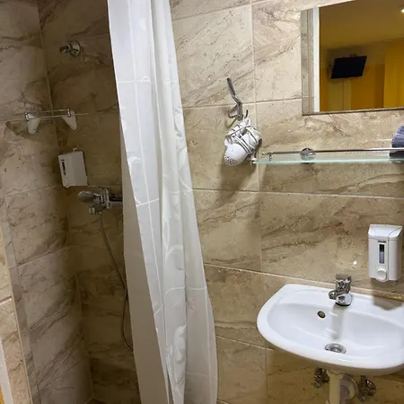 Πανσιόν Deniz 3*