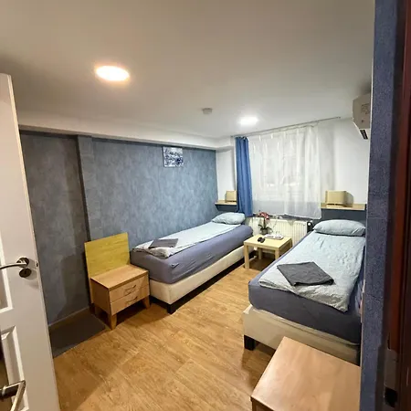 Deniz Πανσιόν