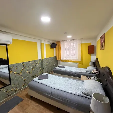 Deniz Πανσιόν 3*