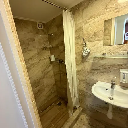 Πανσιόν Deniz 3*