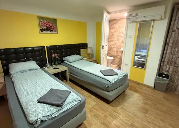 Deniz Budapest